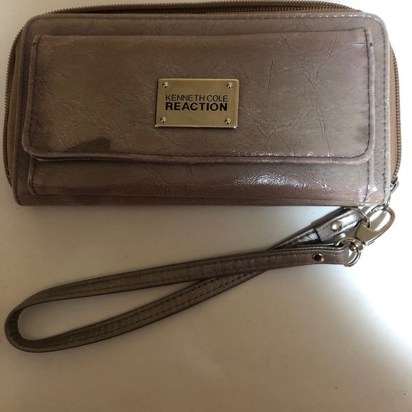 kenneth cole reaction womans wallet long grey silver Authentic - Picture 3 of 13